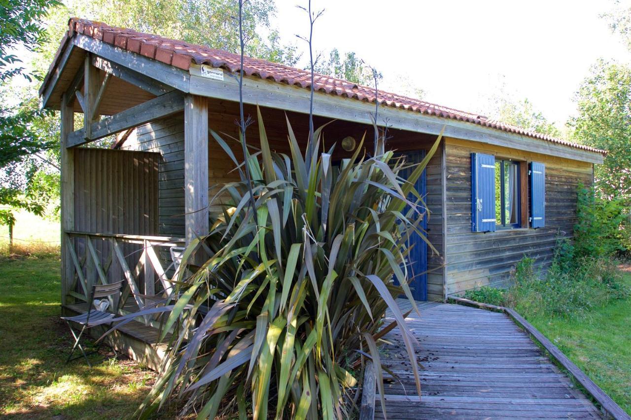 Camping De La Chagnee Saint-Aubin-le-Cloud Exterior photo